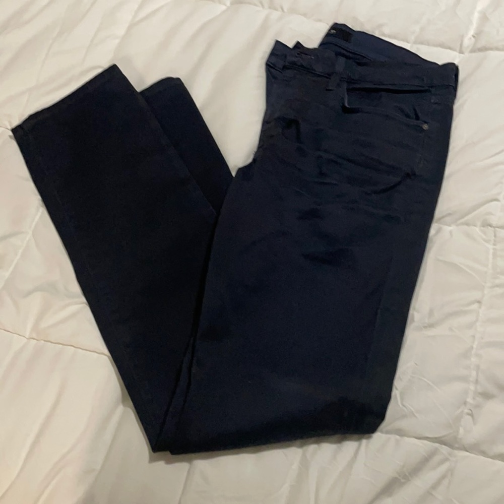 Joe’s jeans. The Brixton. 98% cotton. 2 % spandex. Very dark blue